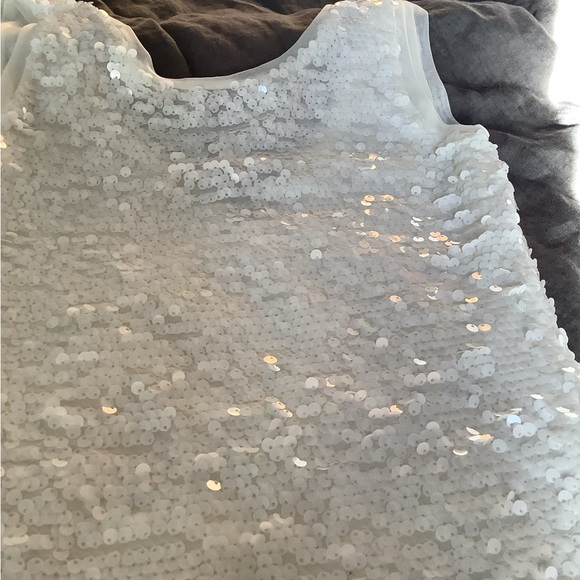 magnificent BCBGMaxazria eggshell camisole. It's like new - Picture 4 of 4